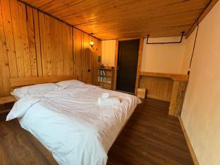 Gikor Inn - 2