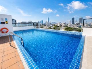 Bright 1BR Near BTS Thonglor & Commons - 7