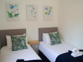 The Meadow Manor - 4