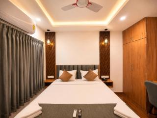 Sukanya Elite Puri - New Luxurious stay near Blue Flag beach with All AC Room, Free Parking & Restaurant - 5