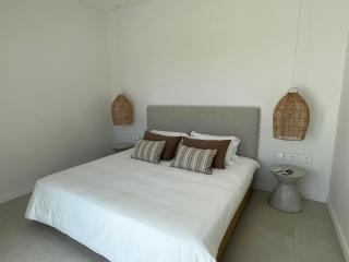 Exclusive beachfront penthouse - 2