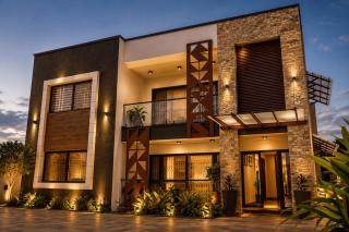 Luxury Meets Comfort - Cozy 2-Bedroom Apartment - 1