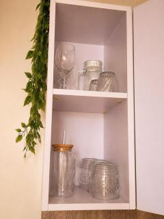Modern Stay at Avida Towers - Free Drinks Included - 4