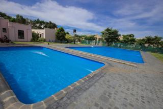3 bedrooms Entebbe Lake-House with Pool,Private Beach, Kids Park and AC - 0