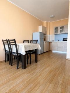 Apartment near the Beach in Sveti Vlas - Pool Access - 4