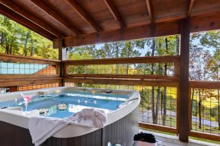 Elevated Escape by Ghosal Luxury Lodging - 1