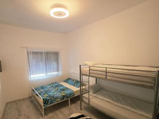 TTJ Guest House - 9