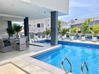 Luxe 2BR With Suspended Pool In Lekki 1 - 4