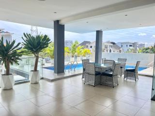 Luxe 2BR With Suspended Pool In Lekki 1 - 6