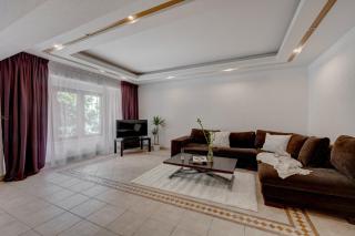 Cozy Apartment Floreasca Park - 0