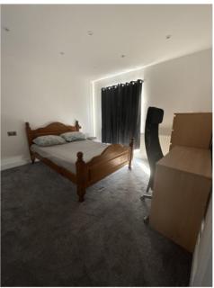 Double Room In A New Built Large House - 7