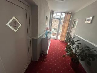 Brother's House - 8