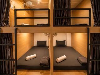 Sleep & Go Capsule Hostel Bui Vien District 1 - 9