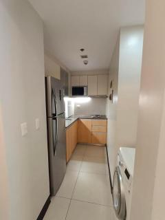 MACTAN NEWTOWN CONDO with pool access - 7