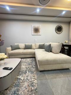 Modern 2-Bedroom Apartment - 5