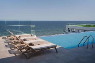 Infinity Premium Suit - Beach Pool & Spa Resort Private Parking - 1