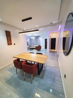 Aprils homes & apartments two bedroom - 3