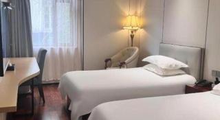 Linjiang International Cruise Hotel (Shanghai Youyi Road) - 4