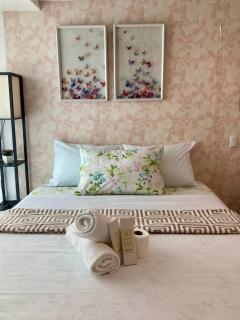 Homey Studio Steps from Abreeza Mall with City View - 7