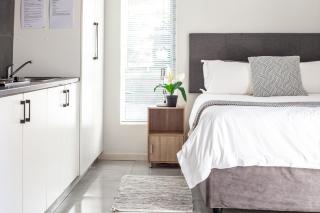 Fourways Executive Studio - Secure, modern unit - 1