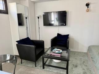 Denny Home - 4
