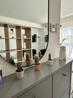 Denny Home - 2
