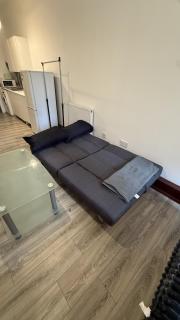 3 Person 10-Minute City Escape Apartment near Hampden Park Stadium - 5