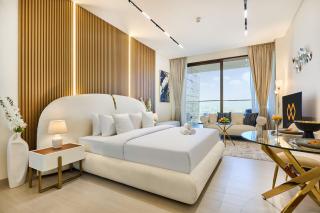 Luxury Studio with Private Jacuzzi Balcony in Trillionaire - 9