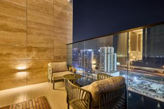 Luxury Studio with Private Jacuzzi Balcony in Trillionaire - 5