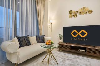 Luxury Studio with Private Jacuzzi Balcony in Trillionaire - 2