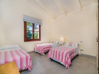 3-Bed Villa with Pool, Puerto Pollença - 2