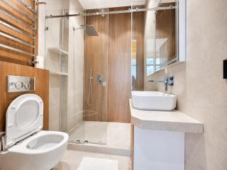 3BR Luxury Apartment-National Park View - 2
