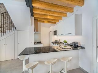 Old Town Townhouse with Pool, Pollença - 6
