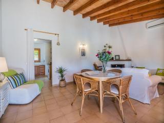 Idyllic Country Getaway for 2 - 1