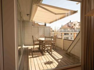 Sunny Duplex Stay in City Center - 7
