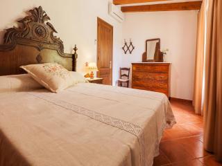 Tranquil Pollensa Villa for 5 - 6