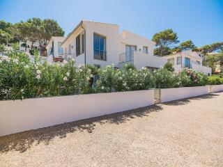 Beachside Home with Shared Pool, Cala Molins - 2