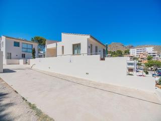 Beachside Home with Shared Pool, Cala Molins - 4