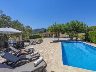 Country Villa with Garden for 6 - 2
