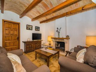 Rustic Country Villa with Private Pool - 8
