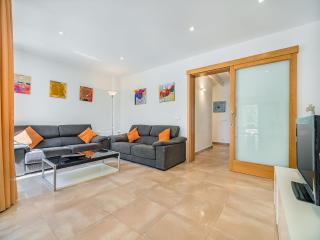 Central Townhouse with Pool, Pollença - 8