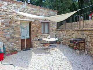 Charming Tuscan Stone Farmhouse Retreat for Two - 0