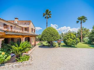 Traditional Majorcan Villa with Pool - 1