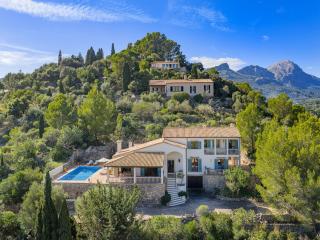 Elegant Villa witj Heated Pool, Pollença - 1