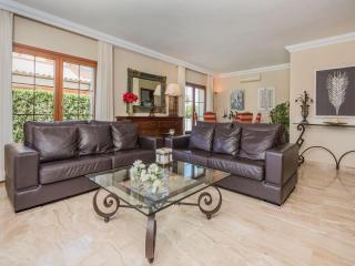Waterfront Port d'Alcudia Villa for 8 - 8