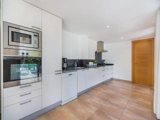 Central Townhouse with Pool, Pollença - 7