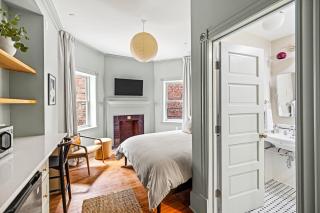 Suite 3B at Maison Dupont a Dupont Circle Inn - 7