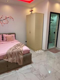 The Pink Suite Luxury Pink escape in Dakar - 2