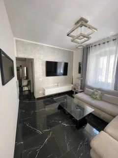 Strategic apartment in the heart of Livorno - 9