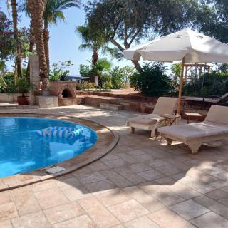 Villa Gamila, private Ferienwohnungen direkt am Meer mit Garten und Pool - 2